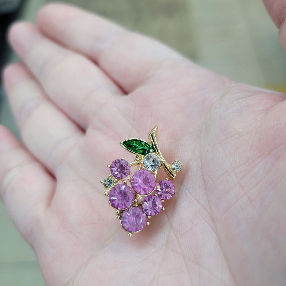 2/$20 Brand New Purple Grapes Rhinestone Mini Pin Brooch